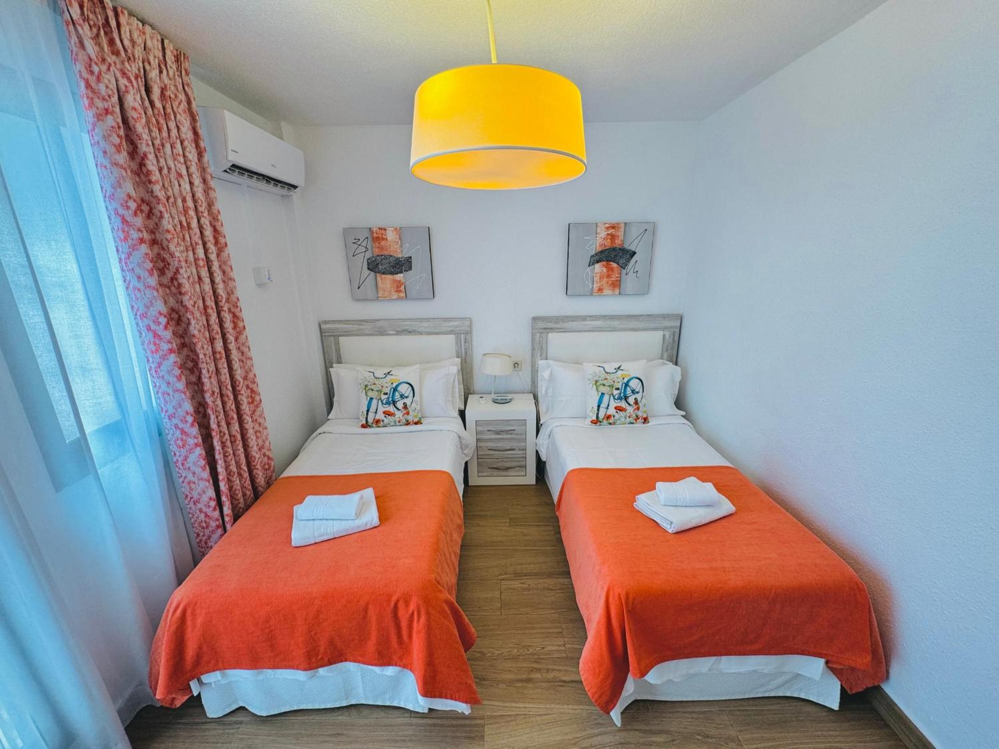 Pueblo Evita Premium Suites Benalmádena Eksteriør billede