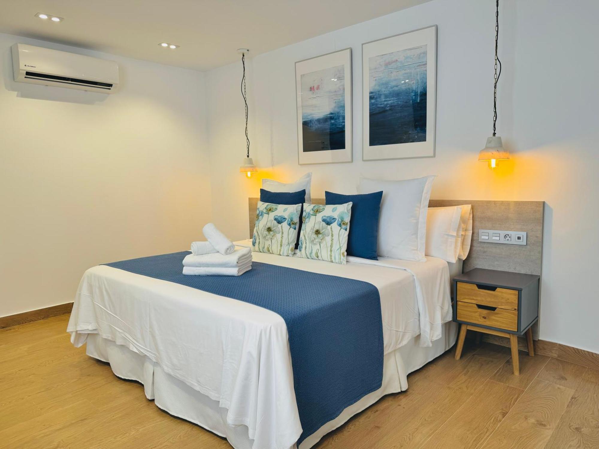 Pueblo Evita Premium Suites Benalmádena Eksteriør billede