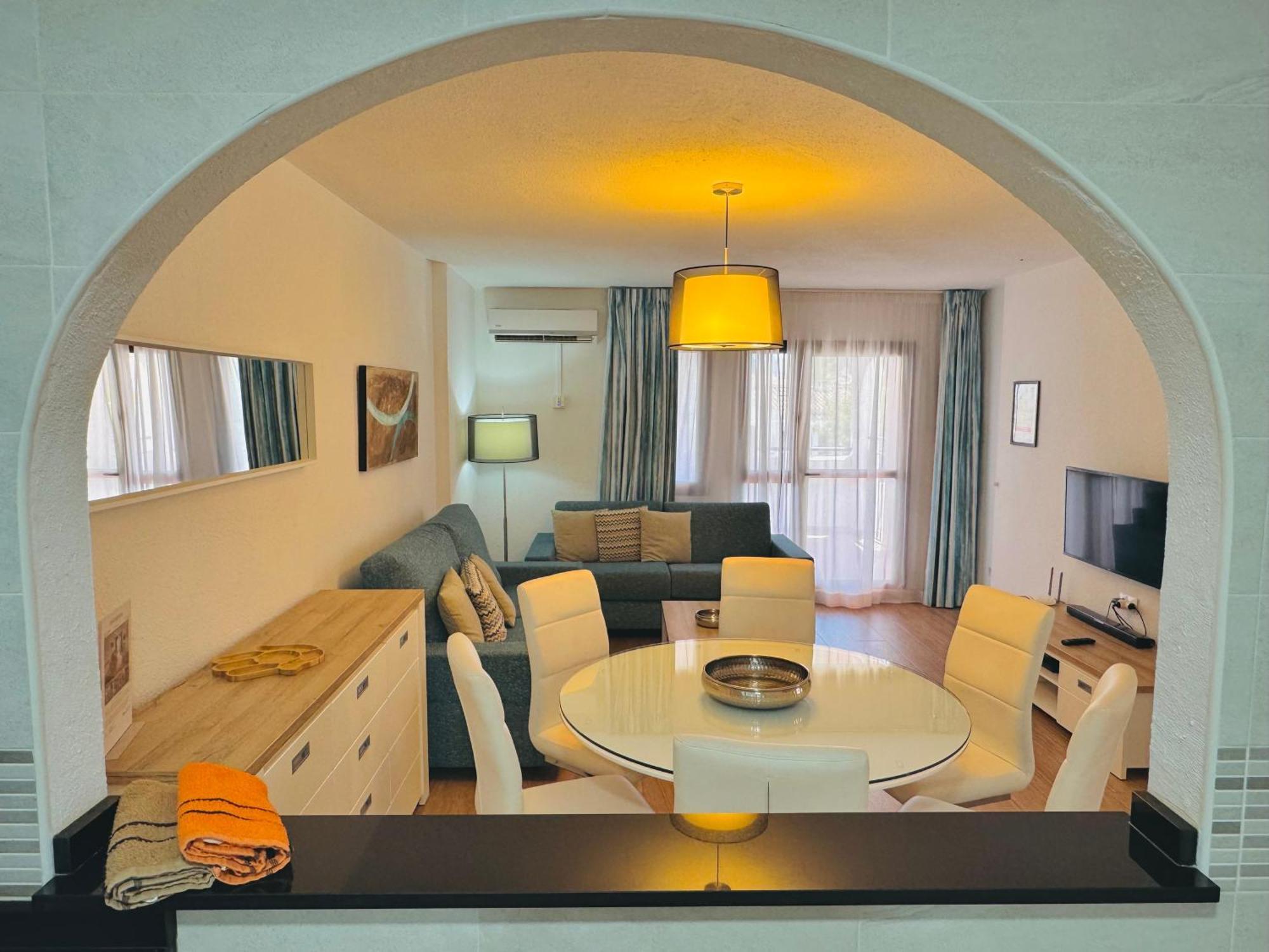 Pueblo Evita Premium Suites Benalmádena Eksteriør billede