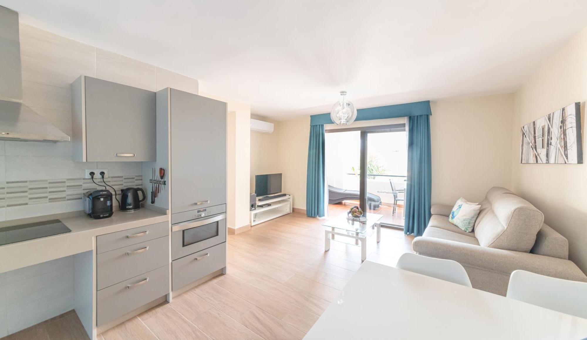 Pueblo Evita Premium Suites Benalmádena Eksteriør billede