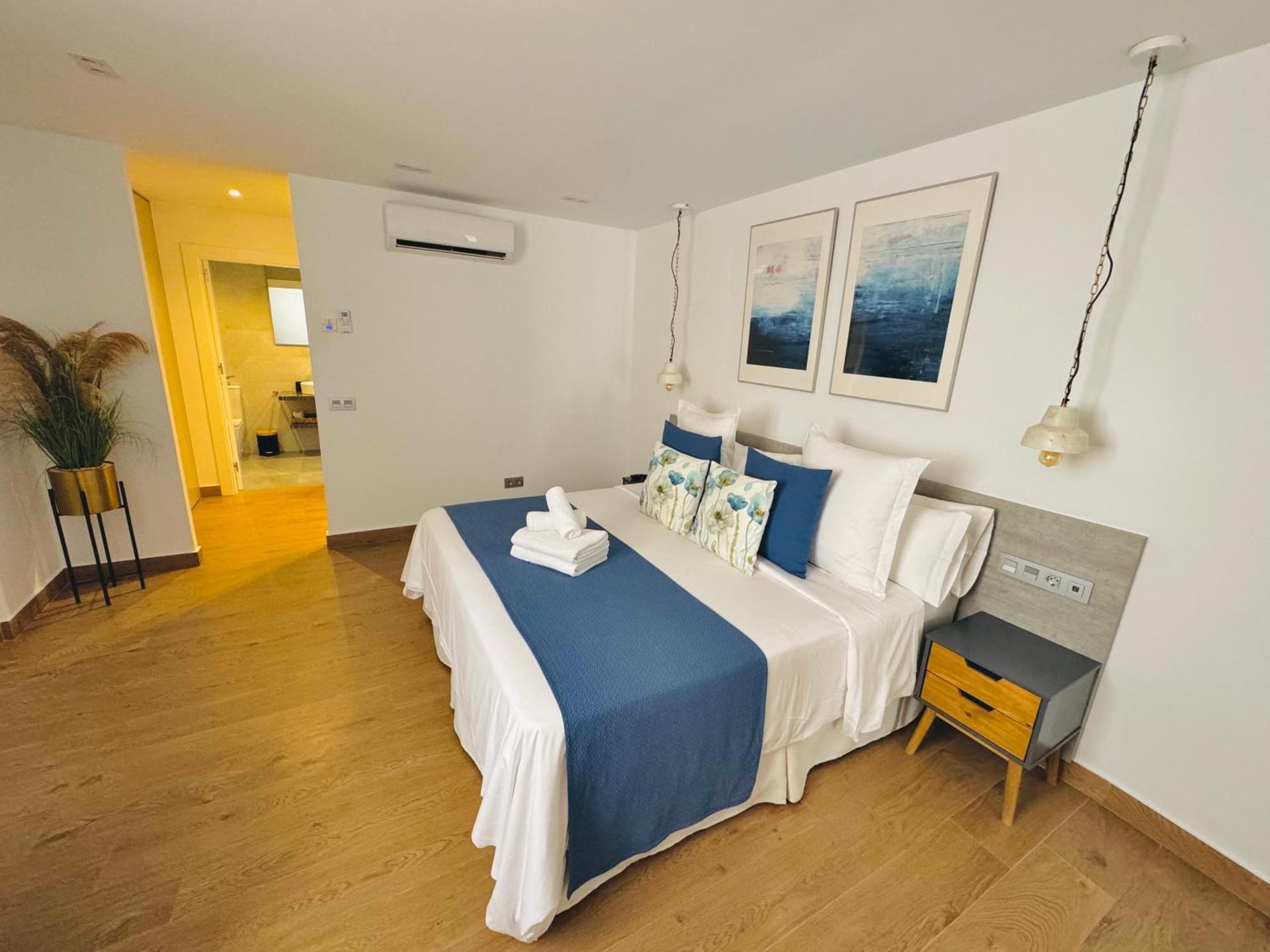 Pueblo Evita Premium Suites Benalmádena Eksteriør billede