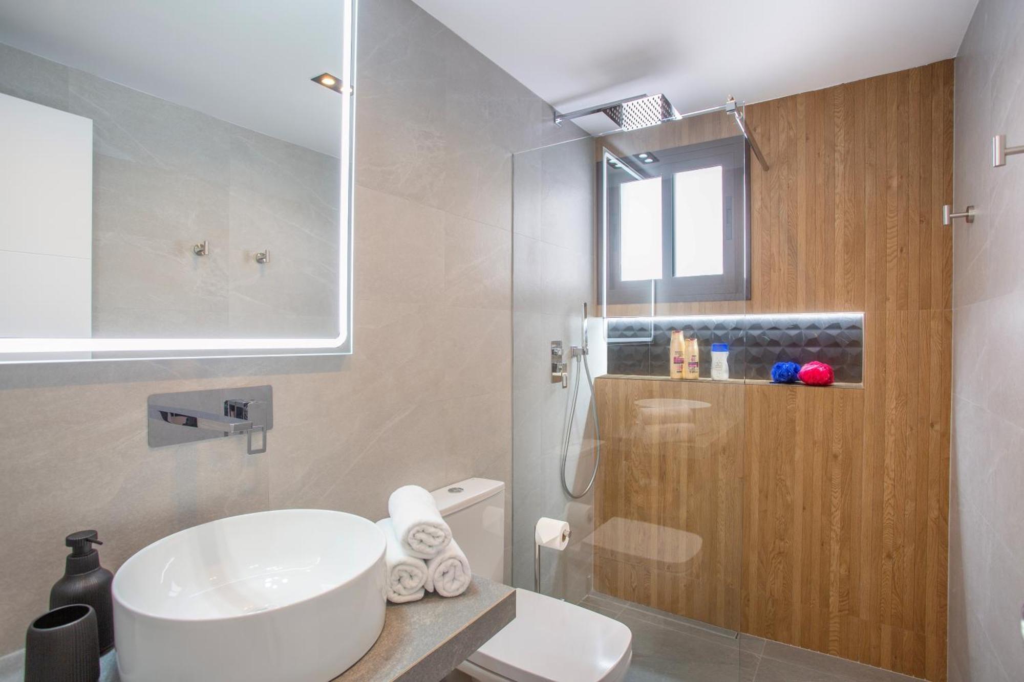Pueblo Evita Premium Suites Benalmádena Eksteriør billede