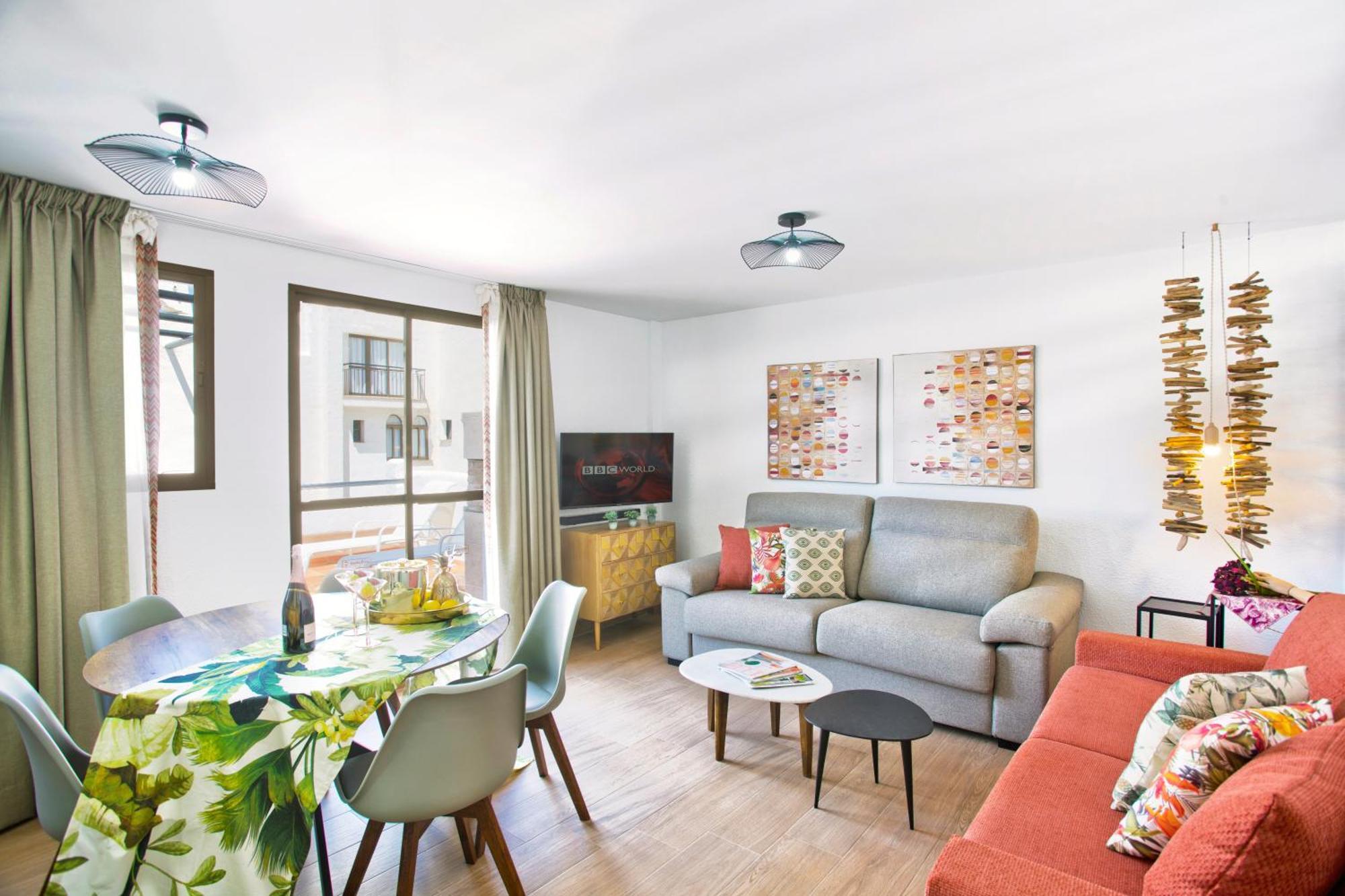 Pueblo Evita Premium Suites Benalmádena Eksteriør billede