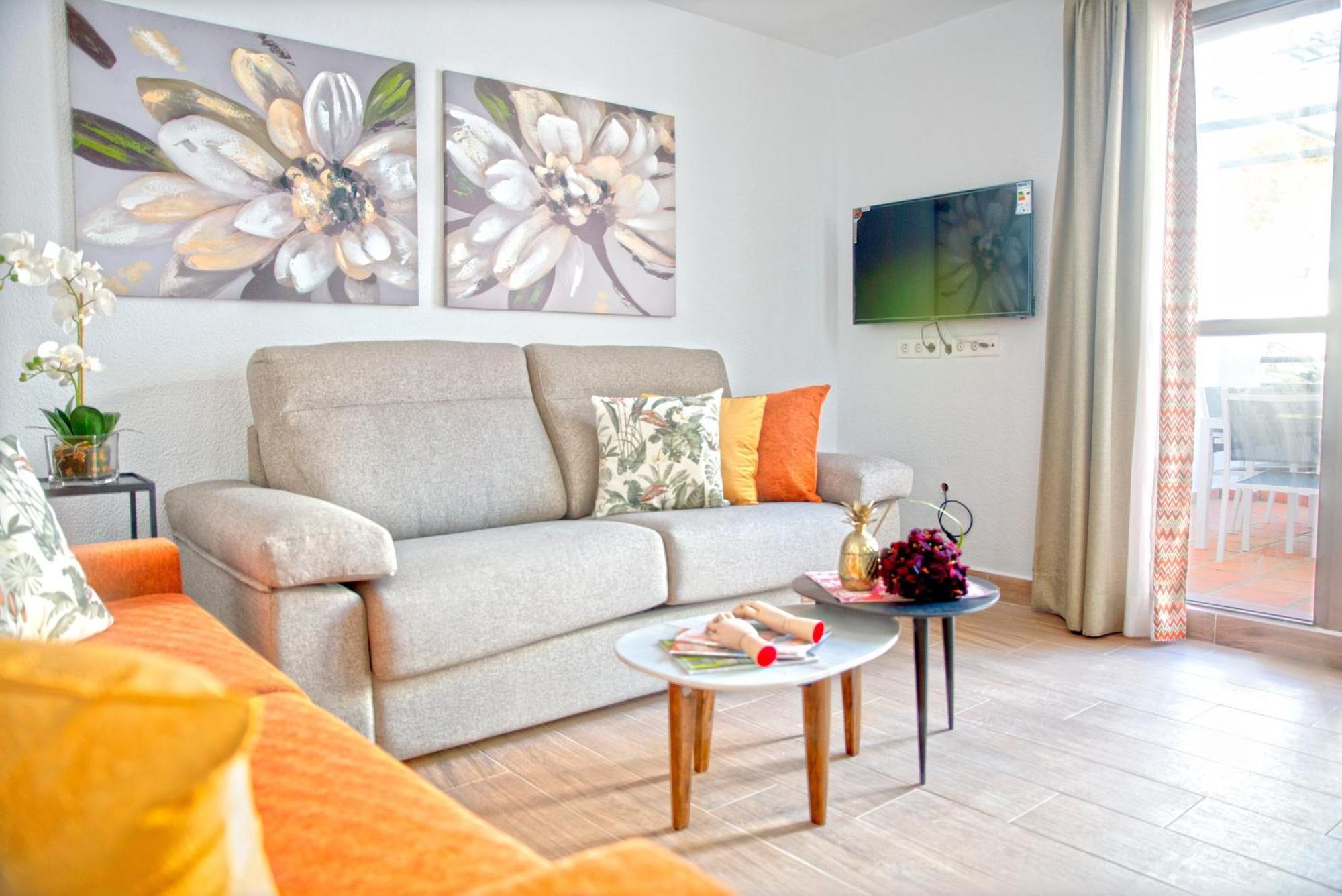 Pueblo Evita Premium Suites Benalmádena Eksteriør billede